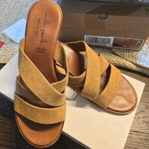 Mila Paoli Sandals - Chunky heel